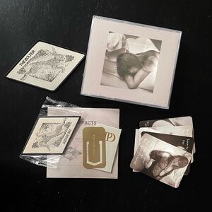 Taylor swift the tortured poets department deluxe cd The Bolter edition